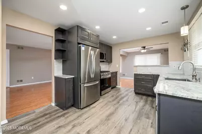 233 Cloverdale Drive, Lakewood, NJ 08701 - Photo 20