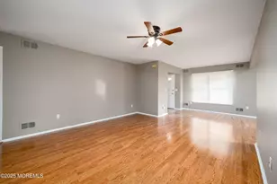 233 Cloverdale Dr, Lakewood, NJ 08701 - Photo 20