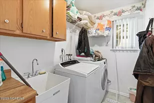 12 Holmes Ave, Monroe Township, NJ 08831 - Photo 32