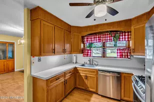 2 Blair Rd, Kendall Park, NJ 08824 - Photo 12