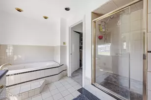 3 Fairfield Ct, Manalapan Township, NJ 07726 - Photo 18