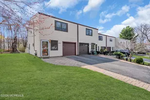 633 Randall Way, Aberdeen Township, NJ 07747 - Photo 2