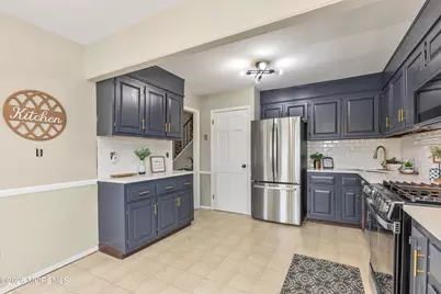 20 Surrey Drive, Hazlet Township, NJ 07730 - Photo 14