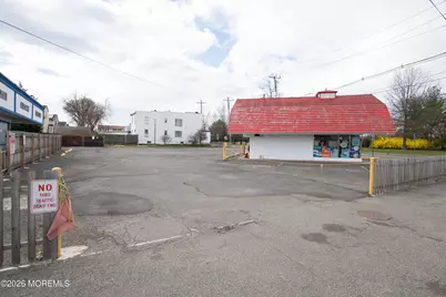 735 E Hazelwood Avenue, Rahway, NJ 07065 - Photo 10