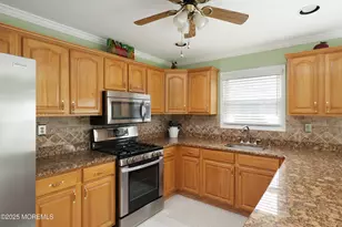 25 Purnell St, Toms River Township, NJ 08757 - Photo 16