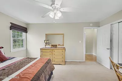 49 Hampton Drive, Freehold, NJ 07728 - Photo 24