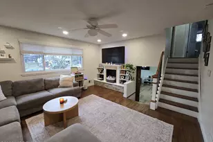 5 Stratton Pl, Middletown, NJ 07748 - Photo 8