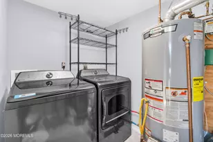 2 Bedle Pl, Highlands, NJ 07732 - Photo 20