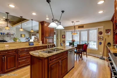 884 Breezy Oaks Drive, Toms River Township, NJ 08753 - Photo 8