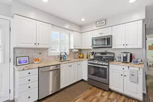 1155 Lockhart Ln, Point Pleasant, NJ 08742 - Photo 14