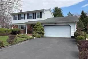 7 Melody Ct, Yardville, NJ 08620 - Photo 1