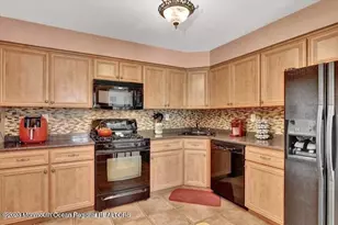 35 Breakwater Square, Freehold, NJ 07728 - Photo 2