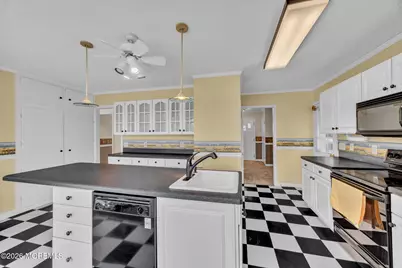 9 Robertsville Road, Freehold, NJ 07728 - Photo 18