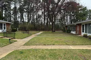 1021 Aberdeen Dr, Lakewood, NJ 08701 - Photo 2
