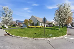 7 Ivy Hill Rd, Lakewood, NJ 08701 - Photo 2