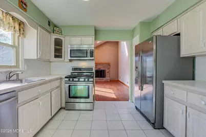 18 Warne Road, Matawan, NJ 07747 - Photo 10