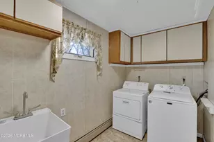 543 N Riverside Dr, Neptune Township, NJ 07753 - Photo 32