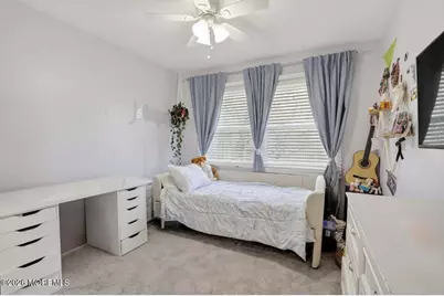 10 Wayne Court, Manalapan Township, NJ 07726 - Photo 18