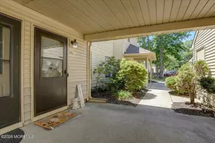 402 Daisy Ct, Jackson, NJ 08527 - Photo 6