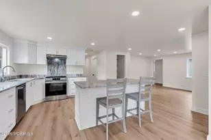 37 Swartzel Dr, Middletown, NJ 07748 - Photo 10