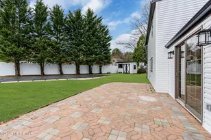 37 Swartzel Dr, Middletown, NJ 07748 - Photo 36