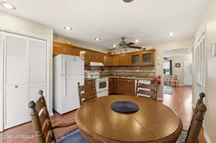 110 Henley Ct, Freehold, NJ 07728 - Photo 20