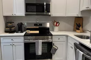 105 Amberly Dr W, Englishtown, NJ 07726 - Photo 1