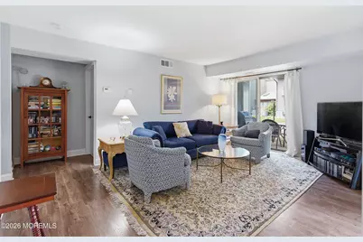 98C Berkshire Court, Red Bank, NJ 07701 - Photo 2