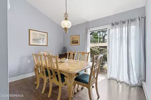 98C Berkshire Ct, Red Bank, NJ 07701 - Photo 8