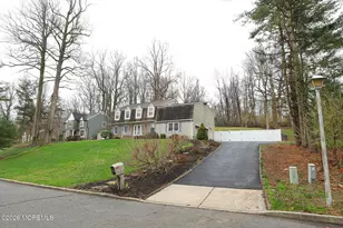 58 Foxwood, Middletown, NJ 07748 - Photo 4