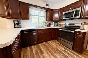 58 Foxwood, Middletown, NJ 07748 - Photo 8