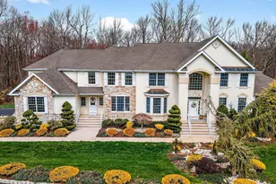 13 Palmer Cir, Millstone Township, NJ 08535 - Photo 6