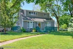 901 Woodcrest Dr, Spring Lake, NJ 07762 - Photo 1