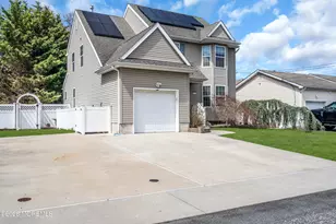 830 De Guise St, Lanoka Harbor, NJ 08734 - Photo 4