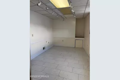 31 W Main Street, Freehold, NJ 07728 - Photo 2