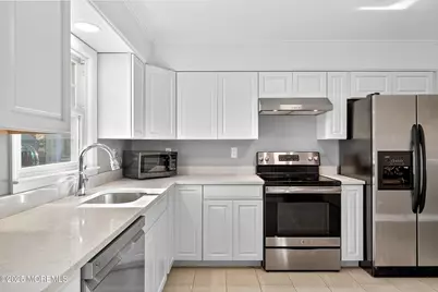 7 Sunset Avenue, Matawan, NJ 07747 - Photo 2