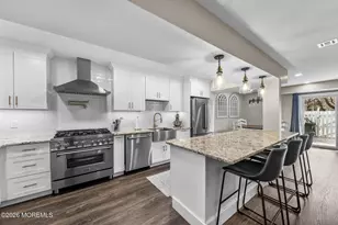 19 Rambling Meadow Ct, Eatontown, NJ 07724 - Photo 4