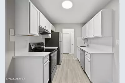 127 Amberly Drive #C, Manalapan Township, NJ 07726 - Photo 6