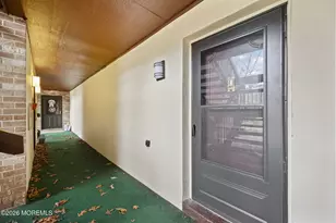 127 Amberly Dr, Manalapan Township, NJ 07726 - Photo 28