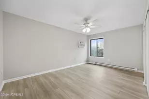 127 Amberly Dr, Manalapan Township, NJ 07726 - Photo 14