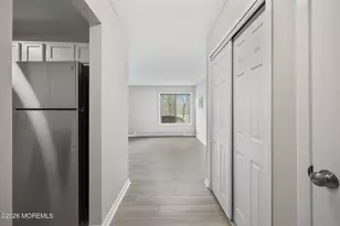 127 Amberly Dr, Manalapan Township, NJ 07726 - Photo 2