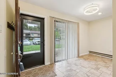 70 Overlook Way #E, Manalapan Township, NJ 07726 - Photo 8