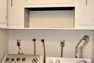 30 Meadow Green Cir, Manalapan Township, NJ 07726 - Photo 18