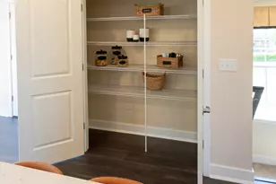 40 Primrose Ct, Manalapan Township, NJ 07726 - Photo 4