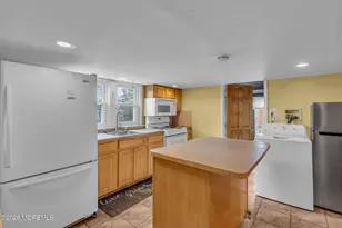 1317 7th Ave, Neptune Township, NJ 07753 - Photo 14