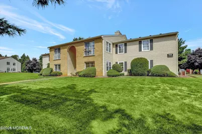 709 Zlotkin Circle #5, Freehold, NJ 07728 - Photo 2