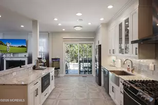 9 Chatsworth Rd, Manalapan Township, NJ 07726 - Photo 6