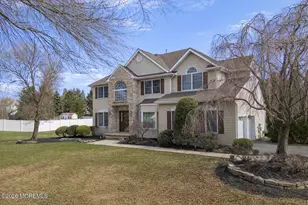 51 Outlook Ln, Freehold, NJ 07728 - Photo 2