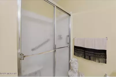 28 Golden Willows Avenue #1000, Lakewood, NJ 08701 - Photo 18