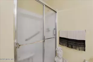 28 Golden Willows Ave, Lakewood, NJ 08701 - Photo 18